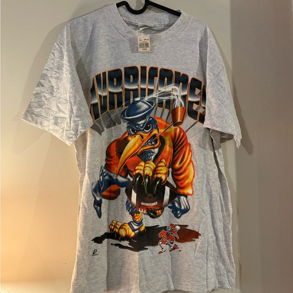 Vintage 90s DYNASTY LEGENDS NCAA MIAMI HURRICANES GRAPHIC Tee MADE USA NWT